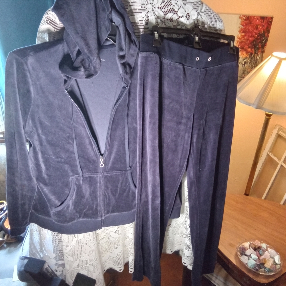 SOLD New York & Company Women's Dark Blue Velvet Zip Up Hoodie w Pants Set Sz L